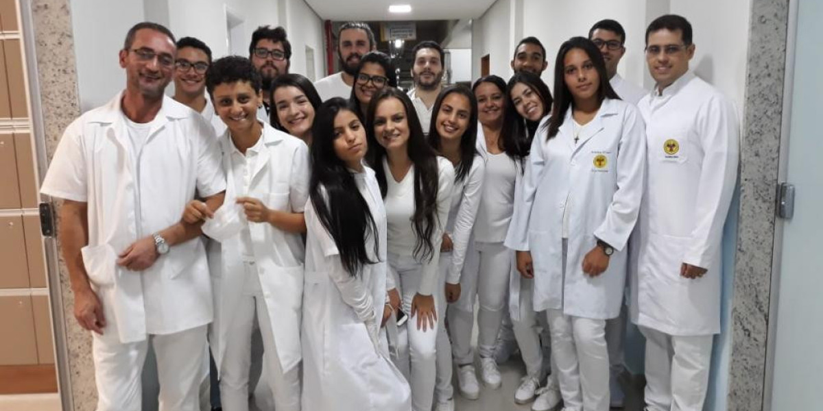 Kinesiology Tape: Uses, Benefits, and Types