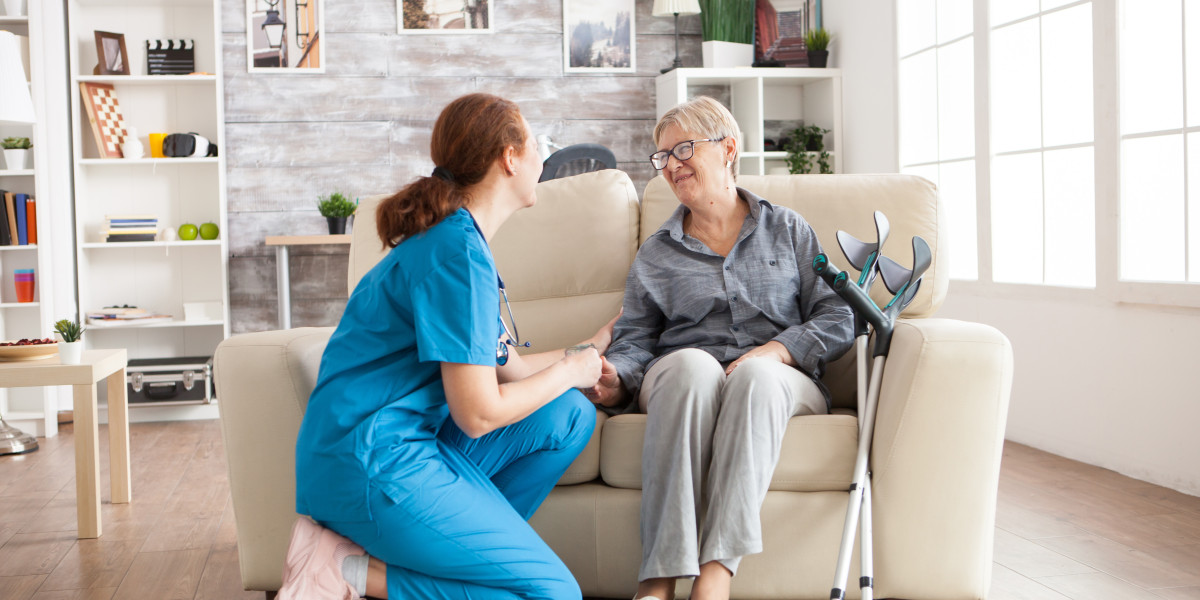 What Sets the Best Home Nursing Services Apart from Regular Caregivers