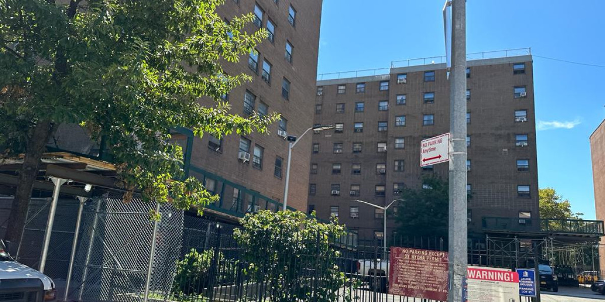 Choosing the Right Scaffolding Rental Service in New York: Why Hitech Sidewalk Shed & Scaffolding Stands Out