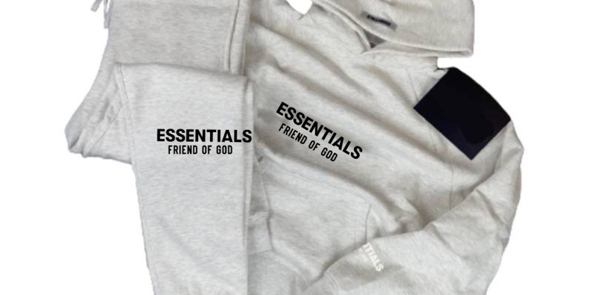 How the Essential Hoodie Defines Comfort and Style