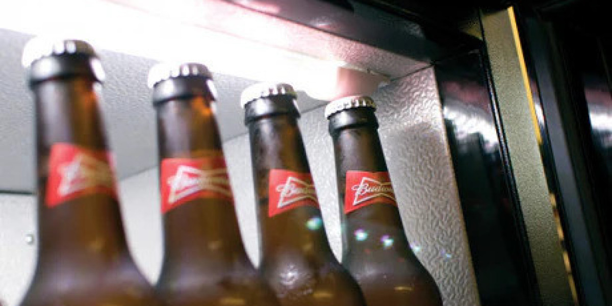 The Complete Guide to Bottle Coolers for Bars, Cafés and Restaurants